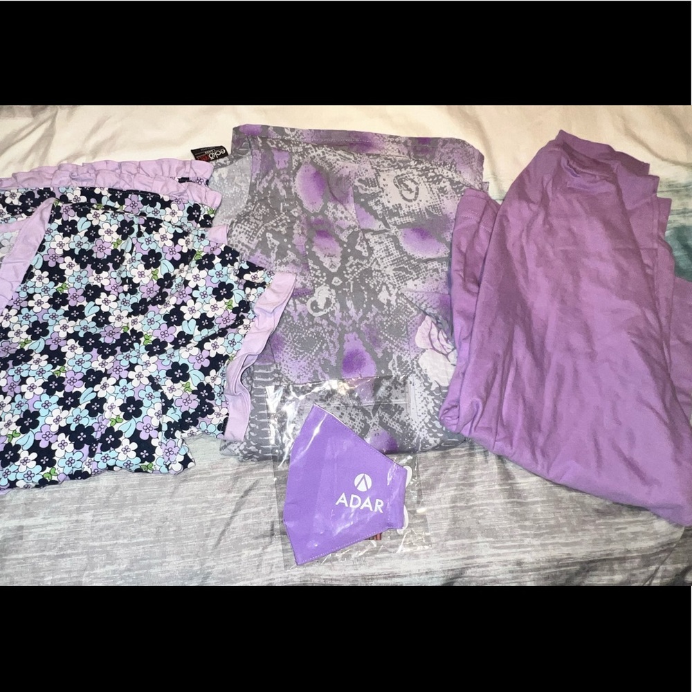 COPY - WOMENS scrub tops with undershirt!!! MINT CONDITION- ECKO AND KOI TOP- S…